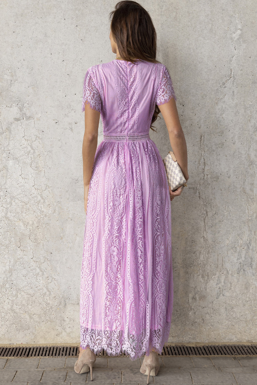 GR | Lace Plunge Kleid Mit Gewelltem Saum