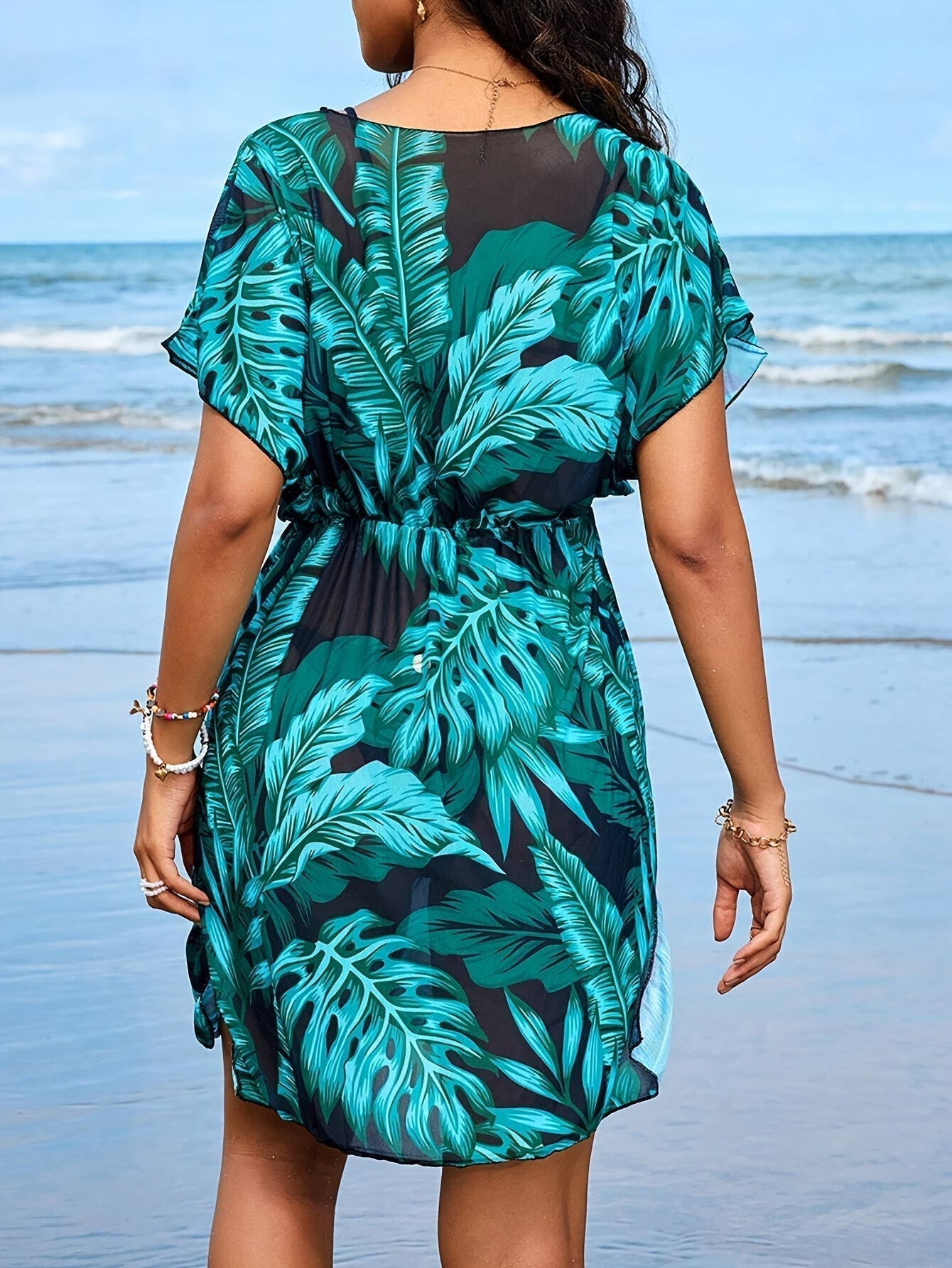 GR | Bohemian beach dress with porcelain mini print and V-neck