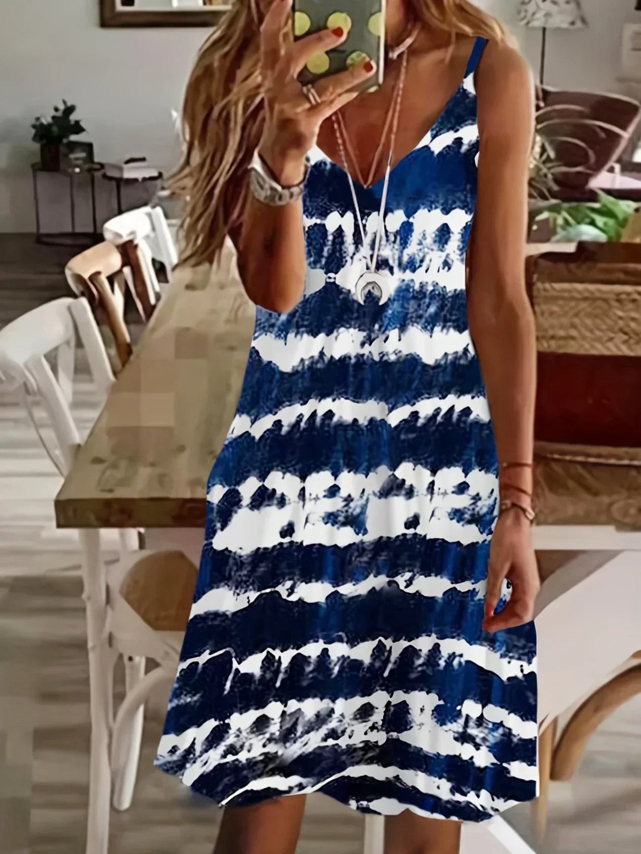 GR | Casual summer dress for women with V-neck and print