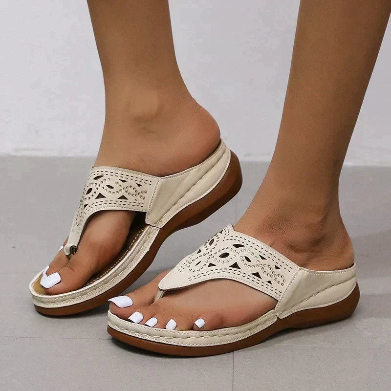 GR | Orthopedic sandals for optimal support