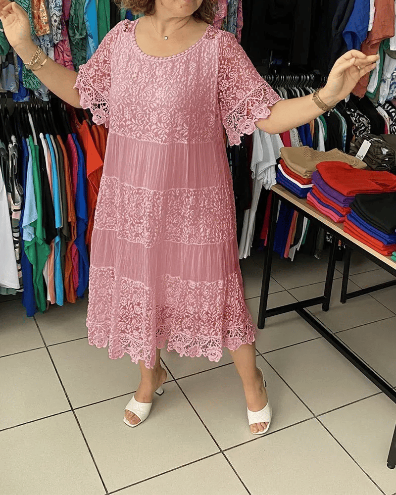 GR | Stilvolles Kleid Mit Feiner Spitzenverzierung