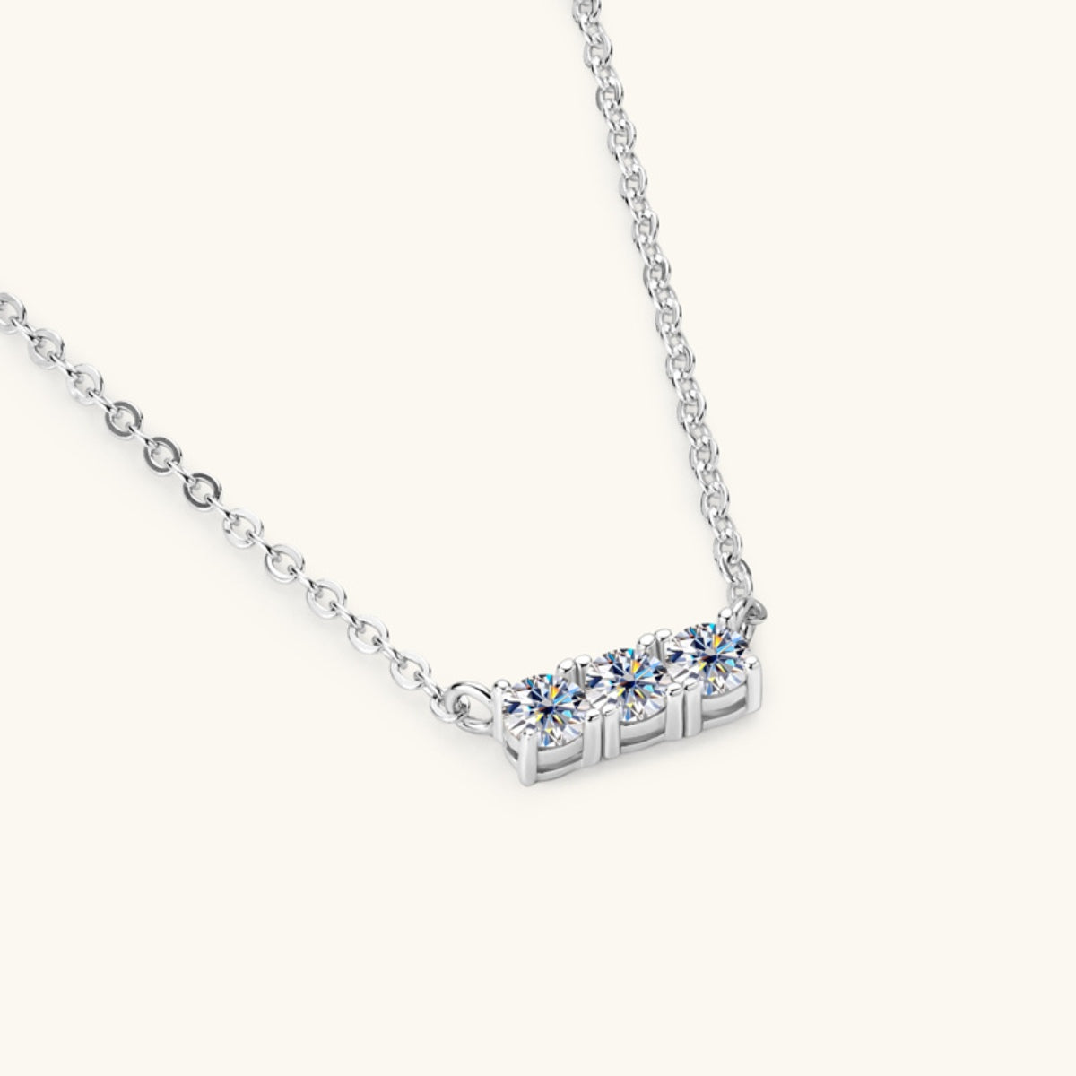 GR | 925 Sterling Silver Inlaid Moissanite Bar Necklace