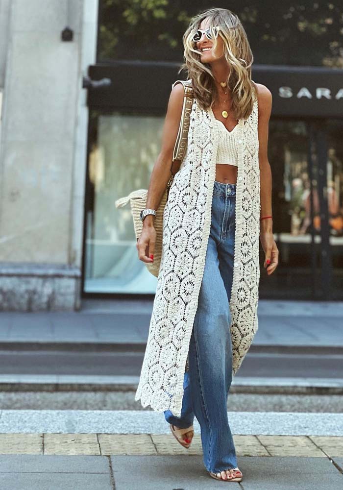 GR | Sleeveless vintage cardigan with cutout lace and V-neck