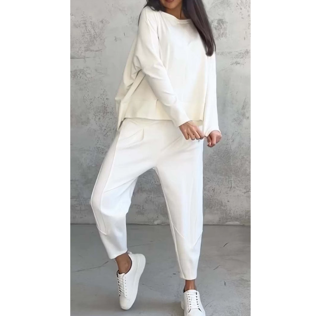 GR | Women's Loungewear Set with Long-Sleeved Top and Relaxed Fit, Two-Piece