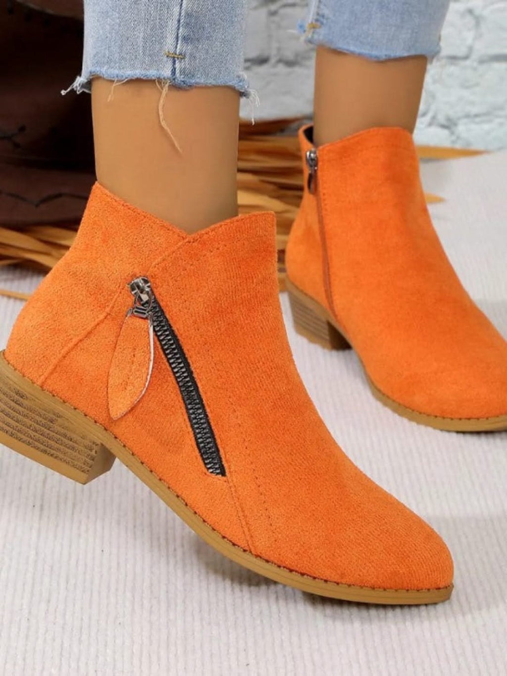 GR | Ankle Zipper in Suede: Stylish, Chic, and Unrivaled Comfort
