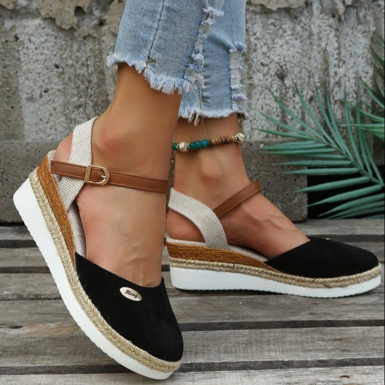 GR | Lightweight platform wedge sandals made of hemp rope