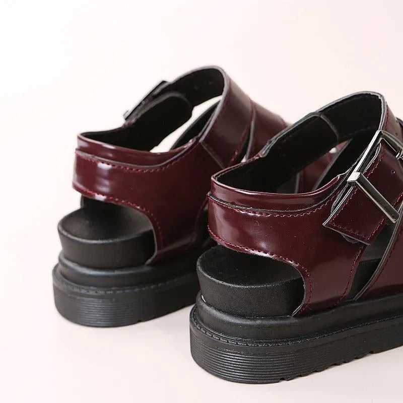GR | Sandals with buckle and platform with open toes