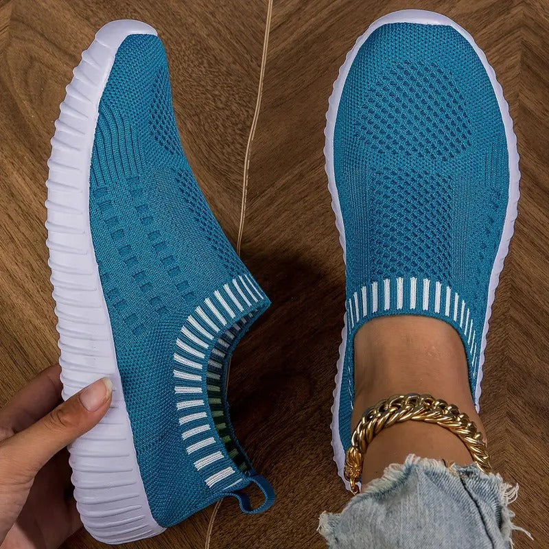 GR | Breathable women's sneakers with reinforced footbed