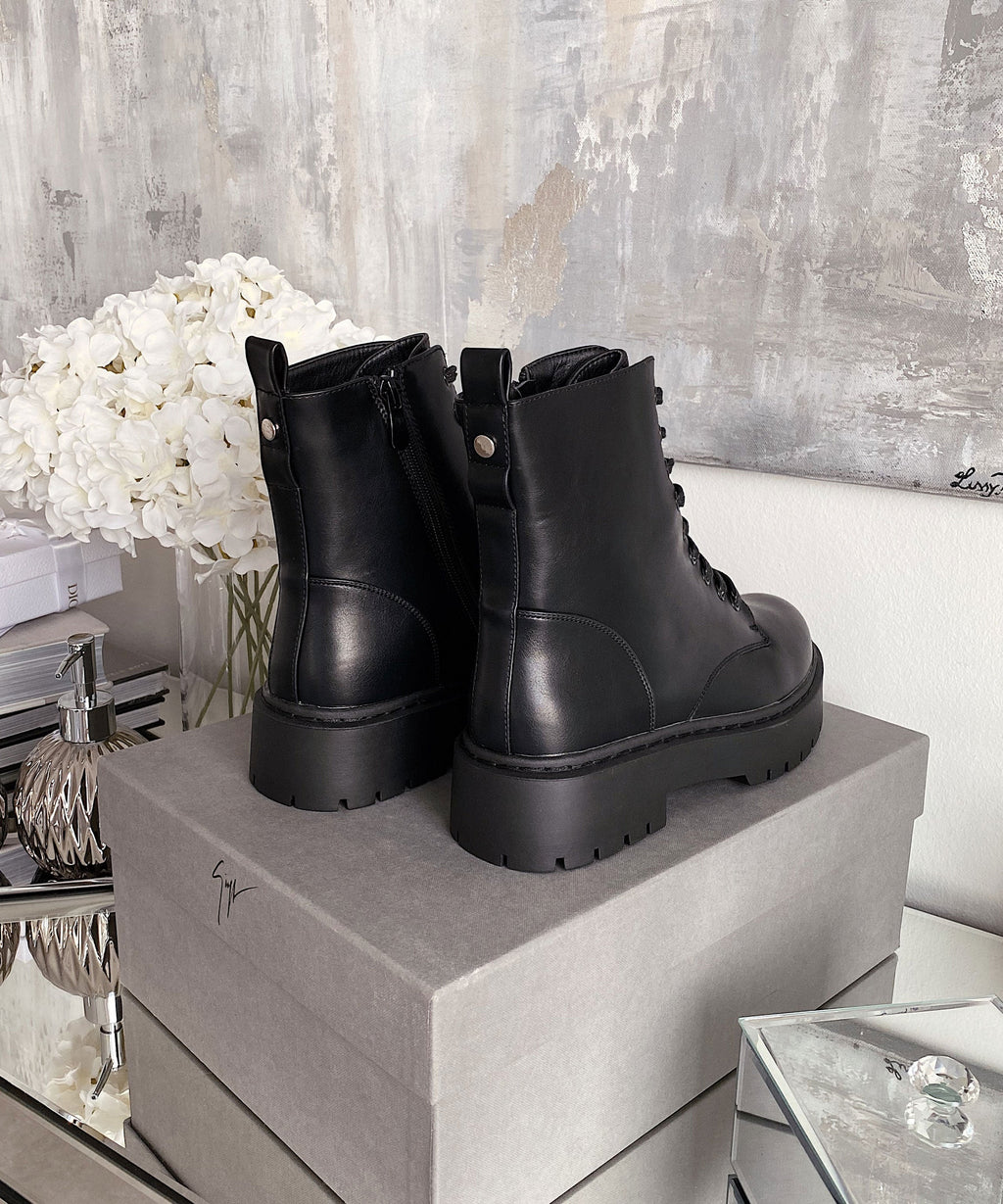 Serena boots, black