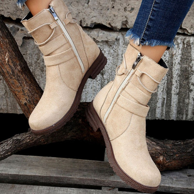 GR | Casual women's boots with buckle