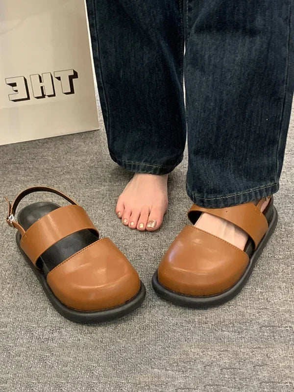 Sandals with a split toe
