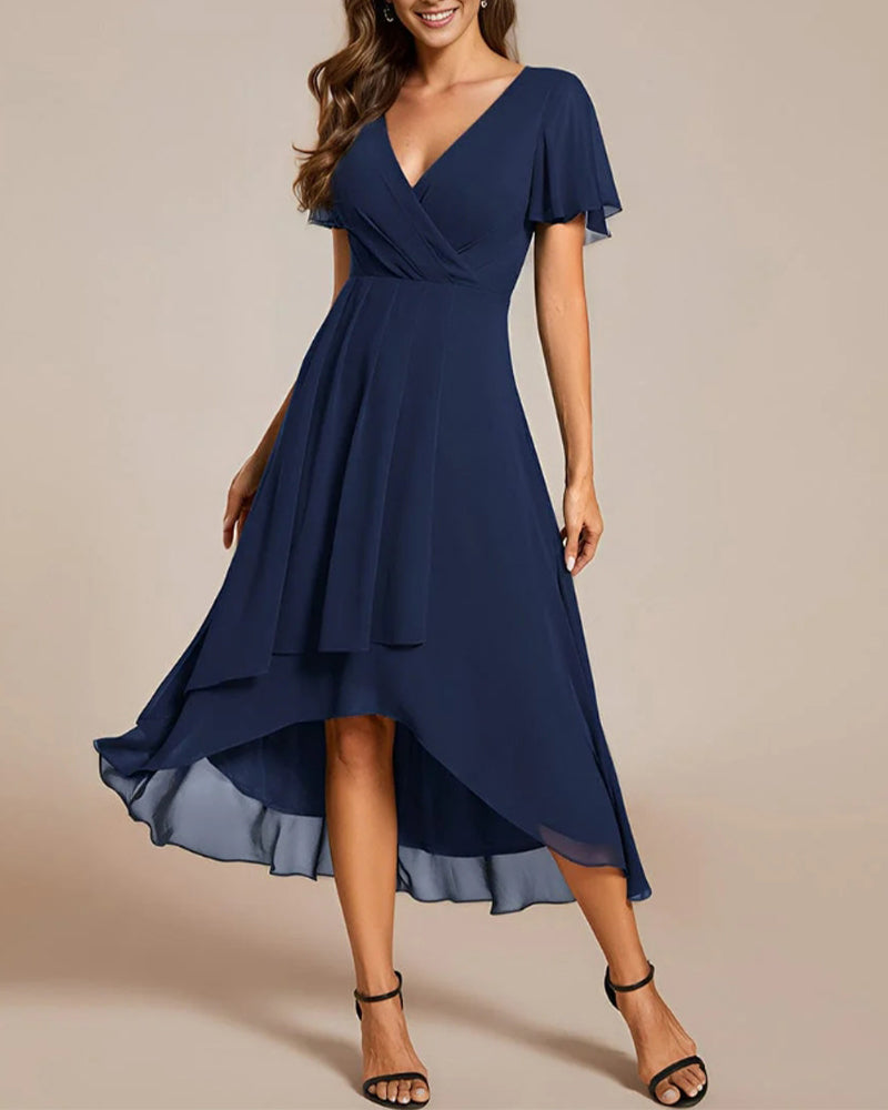 GR | Kleid mit V-Ausschnitt und Rüschenärmeln