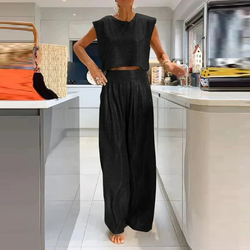 Shiny women's top and pants