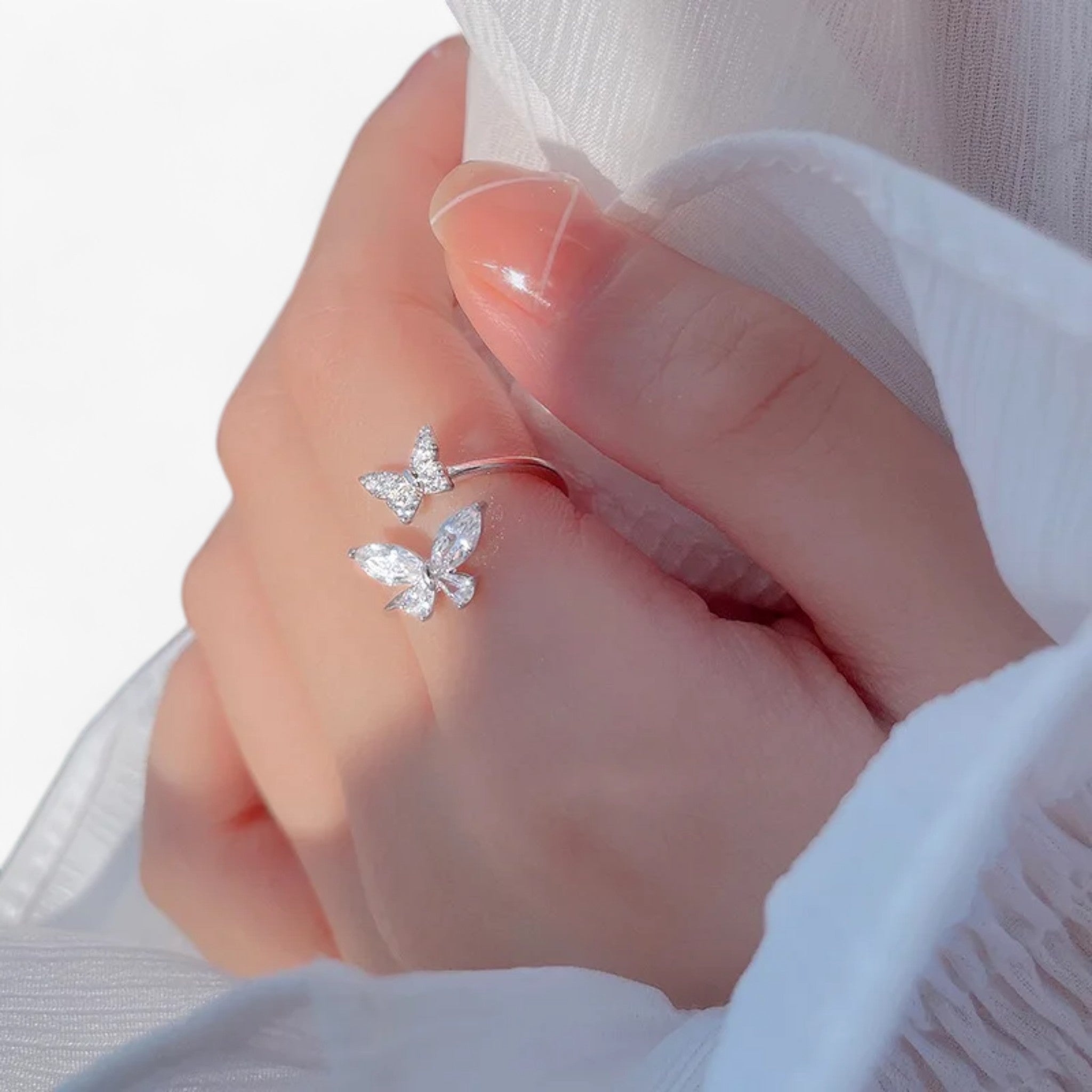 Open butterfly rings - For graceful everyday elegance