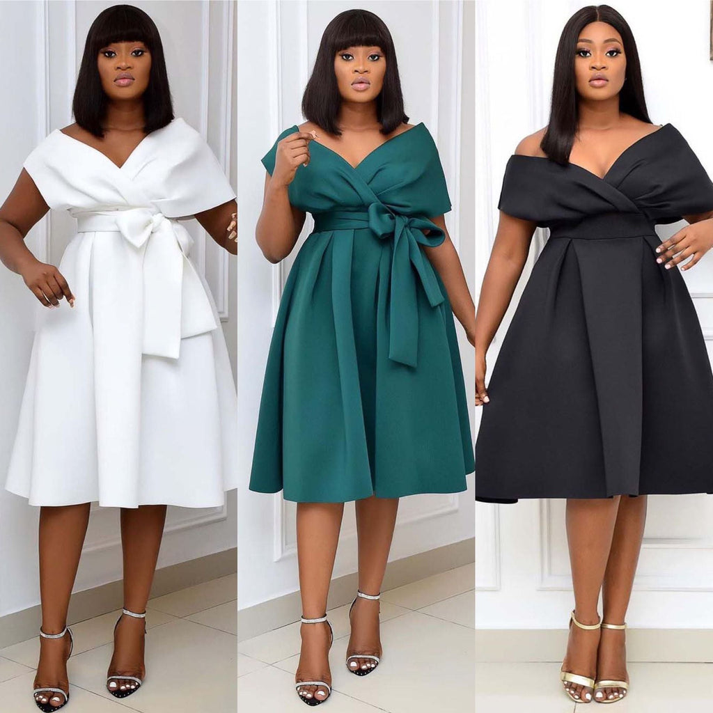 GR | Elegant V-neck evening dress, slim fit 