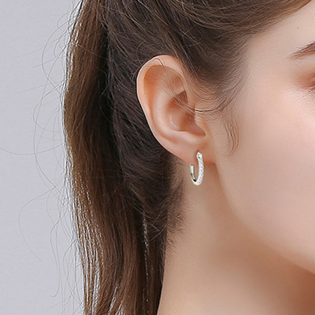 GR | 925 Sterling Silver Moissanite Huggie Earrings