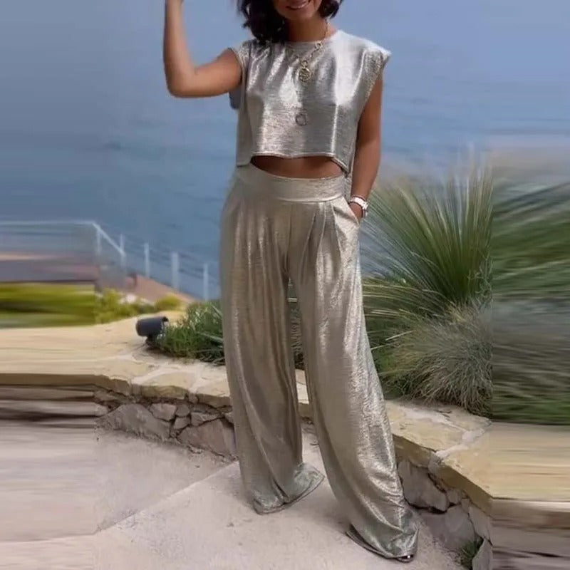 Shiny women's top and pants
