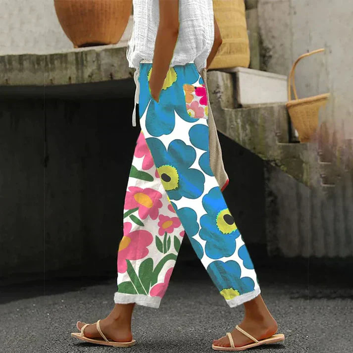 GR | Green trousers with fresh floral print