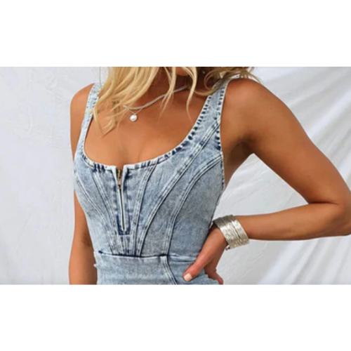 GR | Denim Kleid mit Enganliegender Passform Die Ein Elegantes Aussehen Sicherstellt