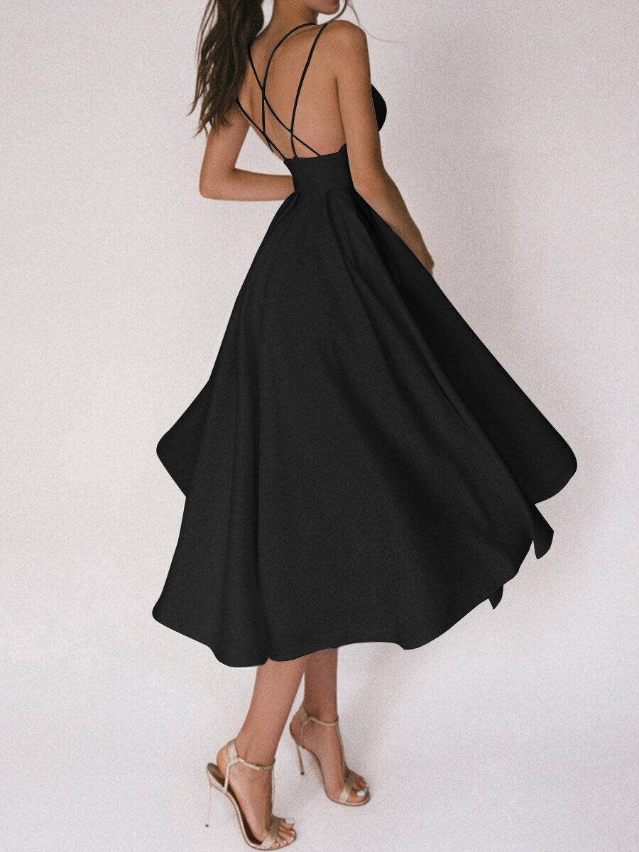 GR Grace | Das elegante Trägerkleid mit V-Ausschnitt