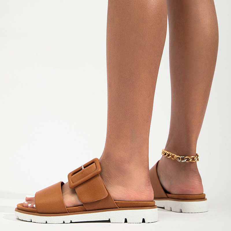 GR | Casual heeled sandals 