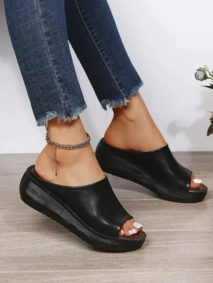 GR | Women's slippers with leather sole