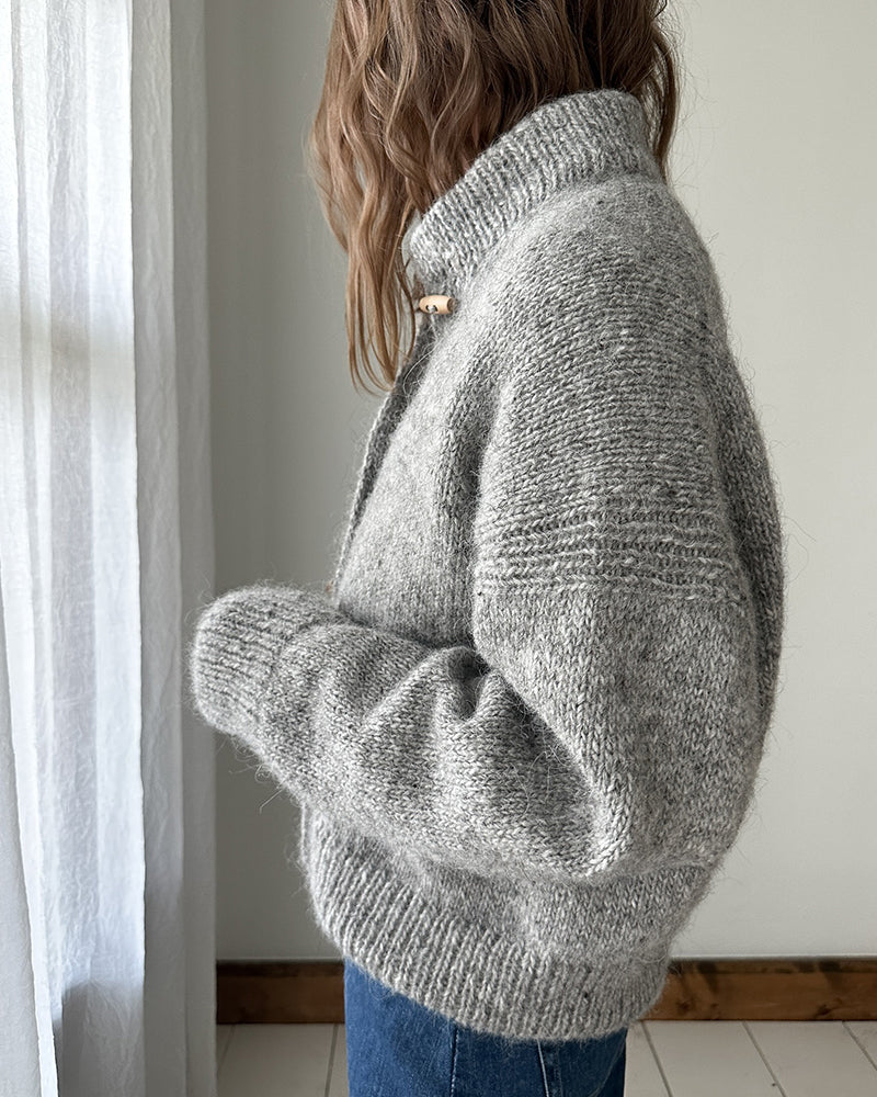 GR | Grey cardigan with buttons