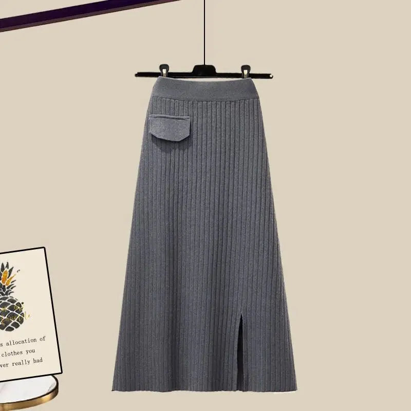 GR - Fashionably knitted outfit