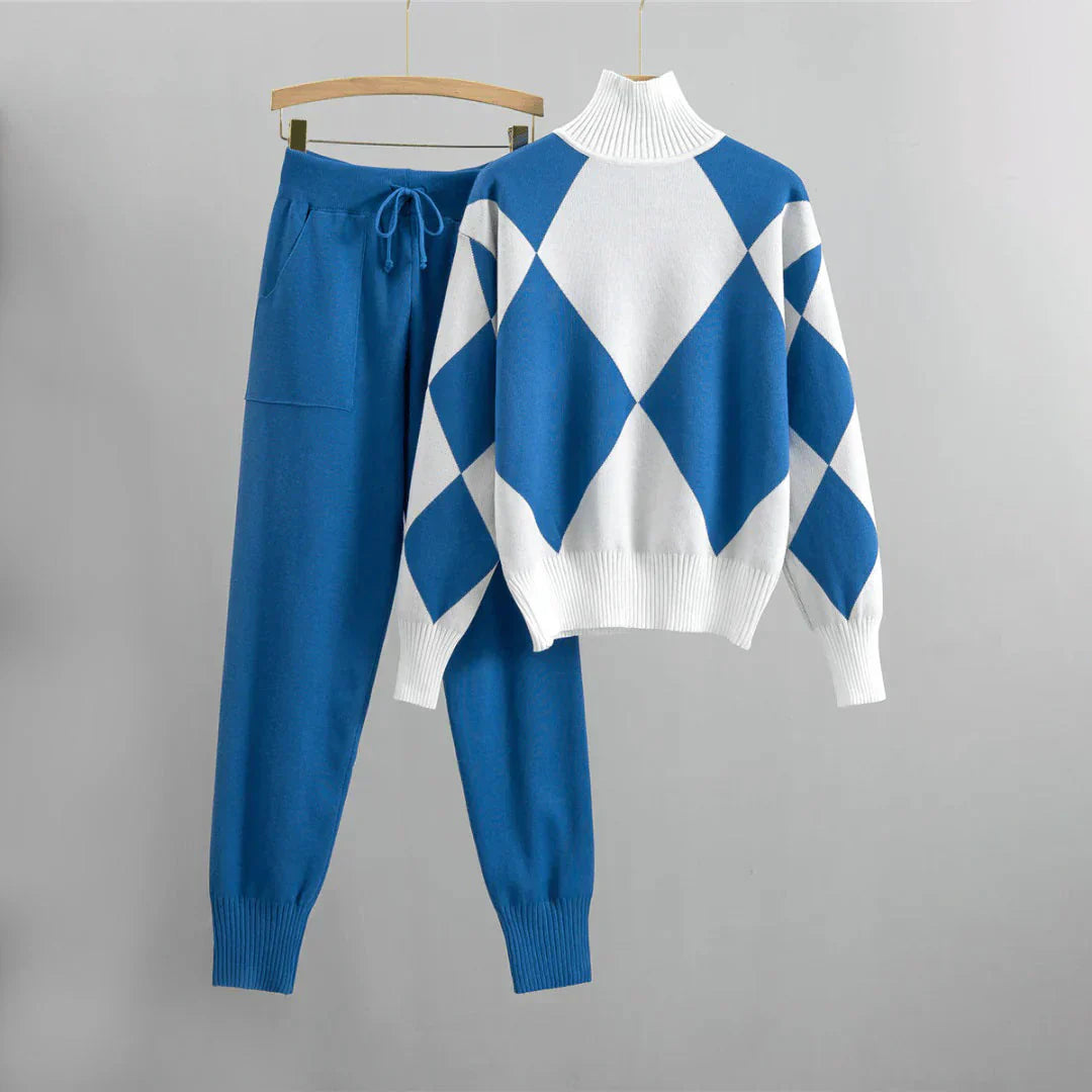 GR | Elegant women's suit