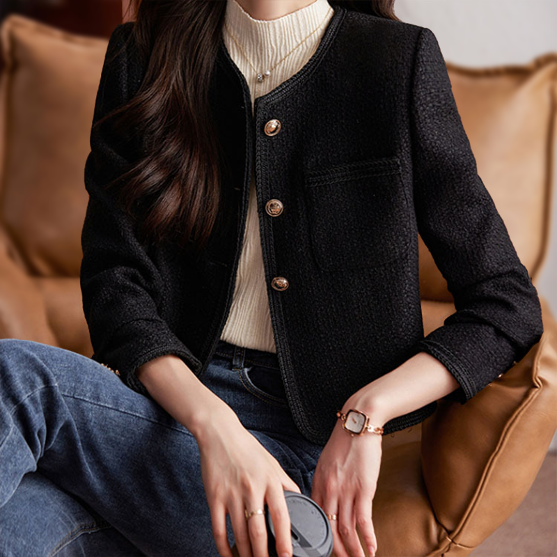 GR | Short jacket in a modern style