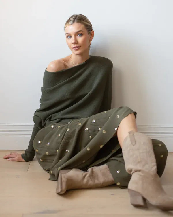GR | Asymmetrischer Damenpullover mit eleganter Drapierung