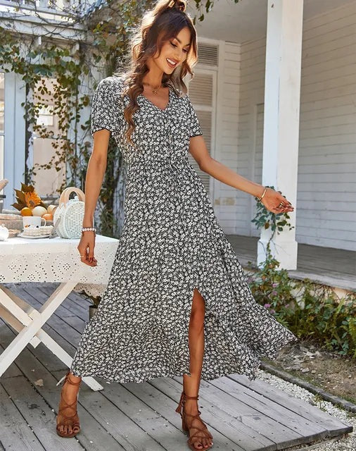 Floral dress with ruffled sleeves