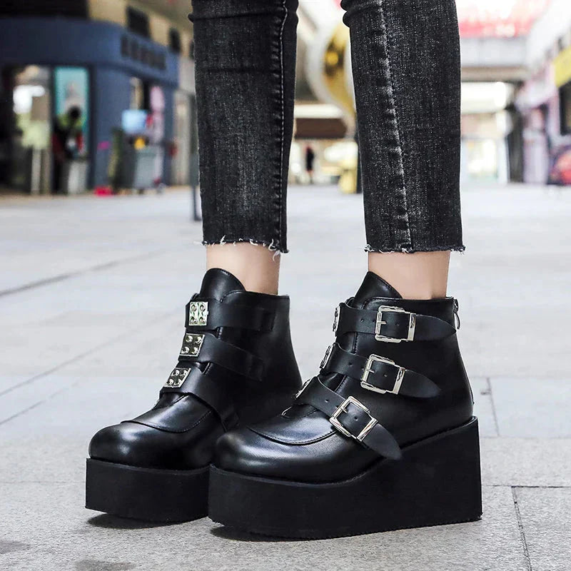 GR | Women's ankle boots, street fashion, casual wedge platform shoes, size 43, super high heel, strap buckle, designer boots, feminine