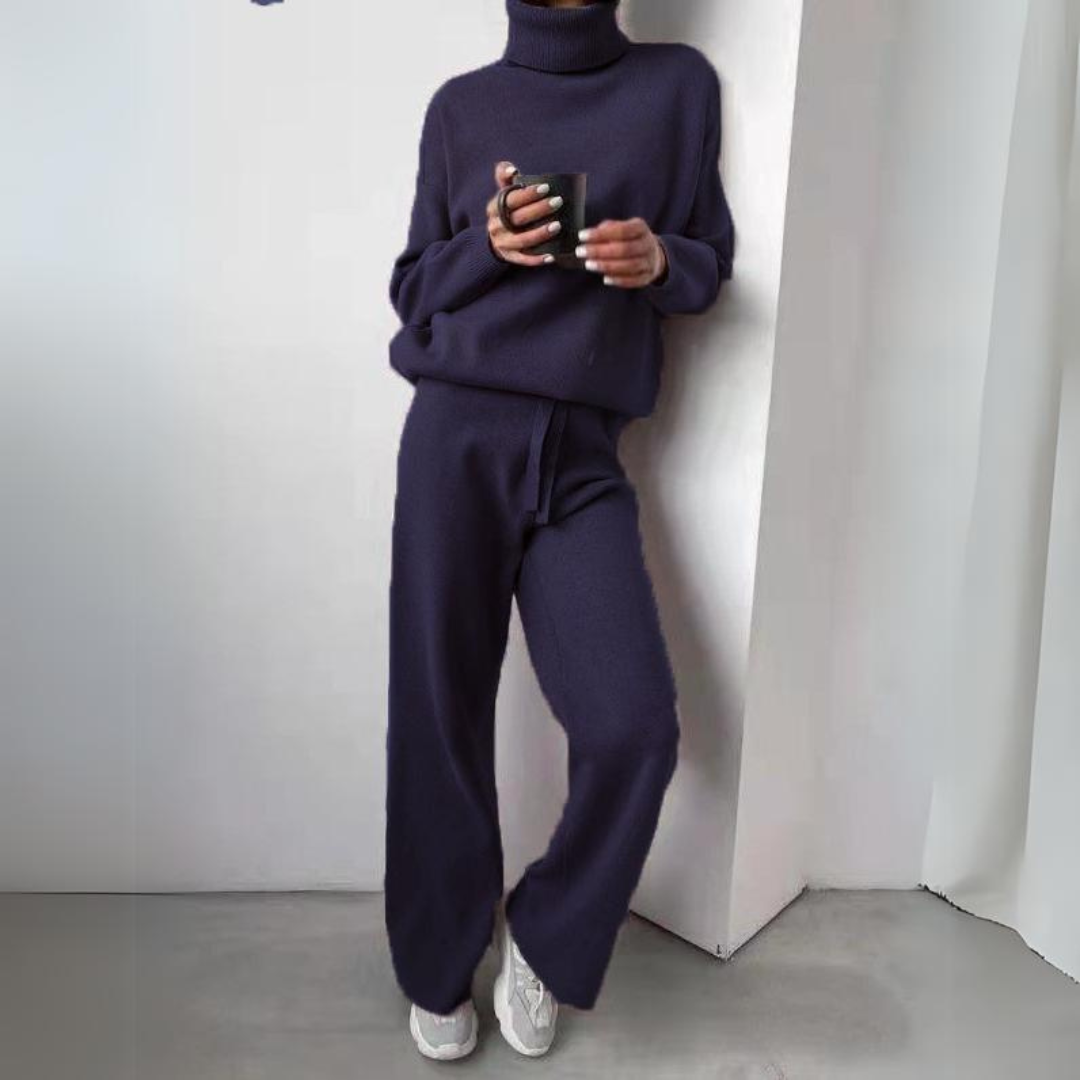 GR | Comfortable 2-piece set consisting of a turtleneck sweater and long trousers