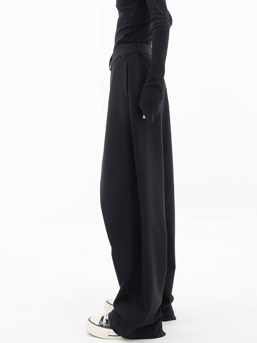 GR ASYMMETRIC BAGGY PANTS