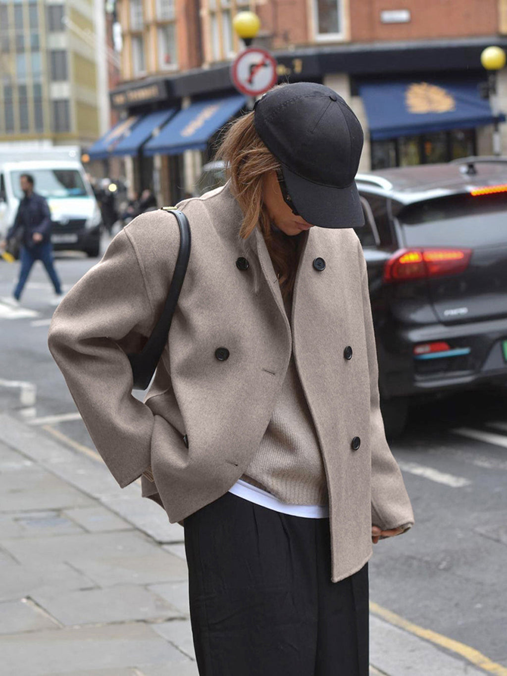GR | Women's Button-Down Jacket - Short Beige Jacket with a Modern Cut