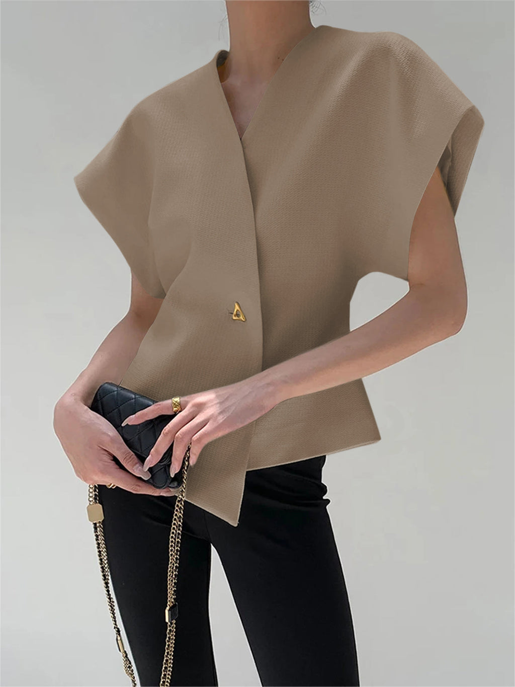 GR | Asymmetrical V-neck top with lightweight fabric for women