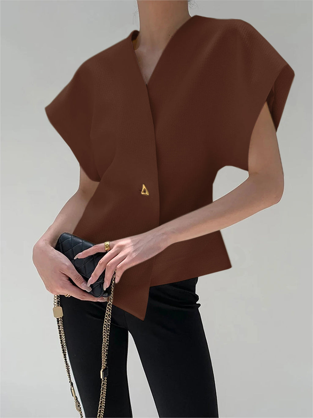 GR | Asymmetrical V-neck top with lightweight fabric for women