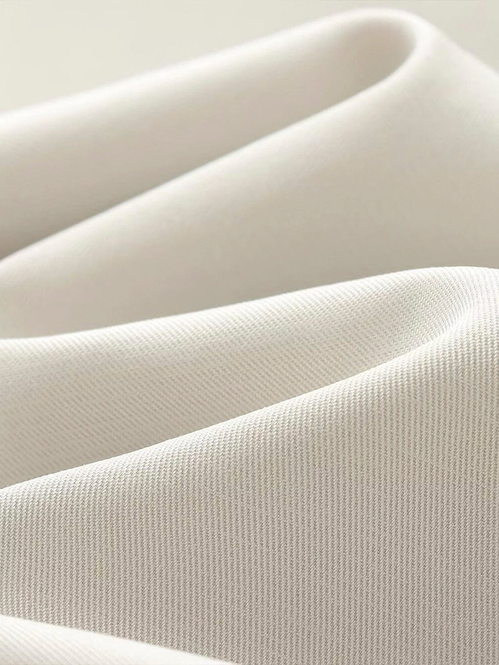 GR | Short Double-Breasted Trench Coat Elegant & Timeless