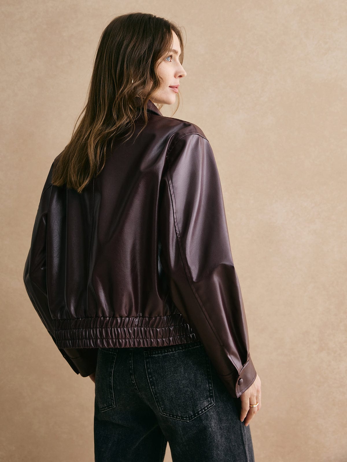 GR | Cropped Leather Jacket: Modern, Elegant & Timeless