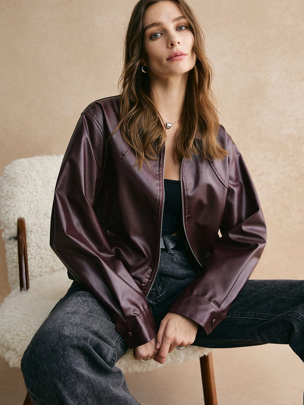 GR | Cropped Leather Jacket: Modern, Elegant & Timeless