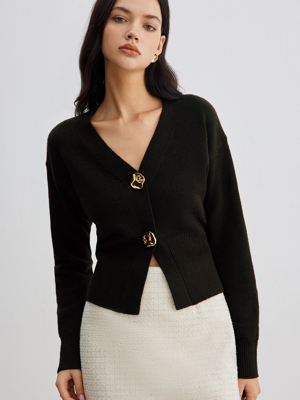 GR | Elegant metal button short cardigan