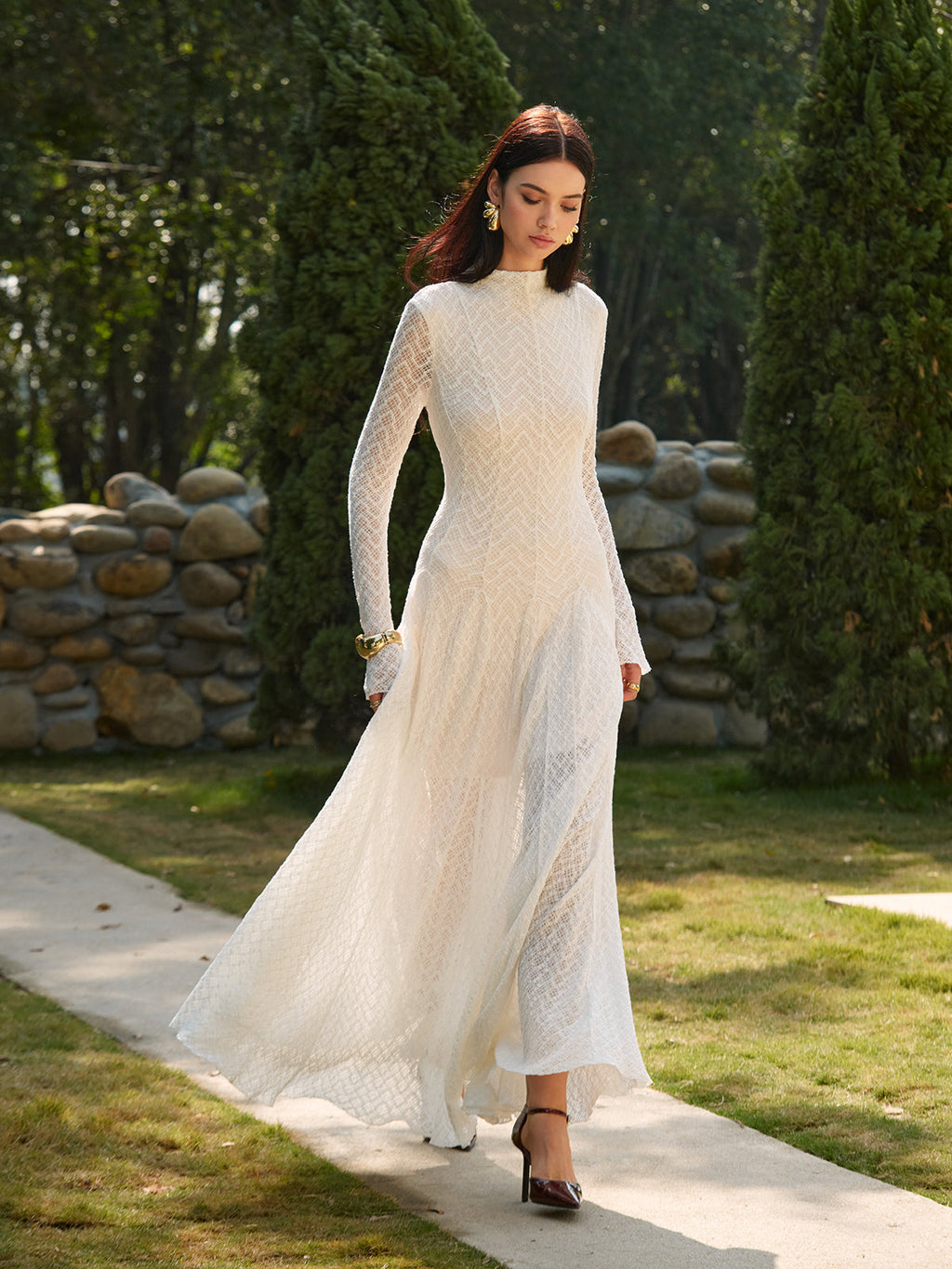 GR | Semi Sheer Gesäßausschnitt Spitze Fließendes Langes Kleid