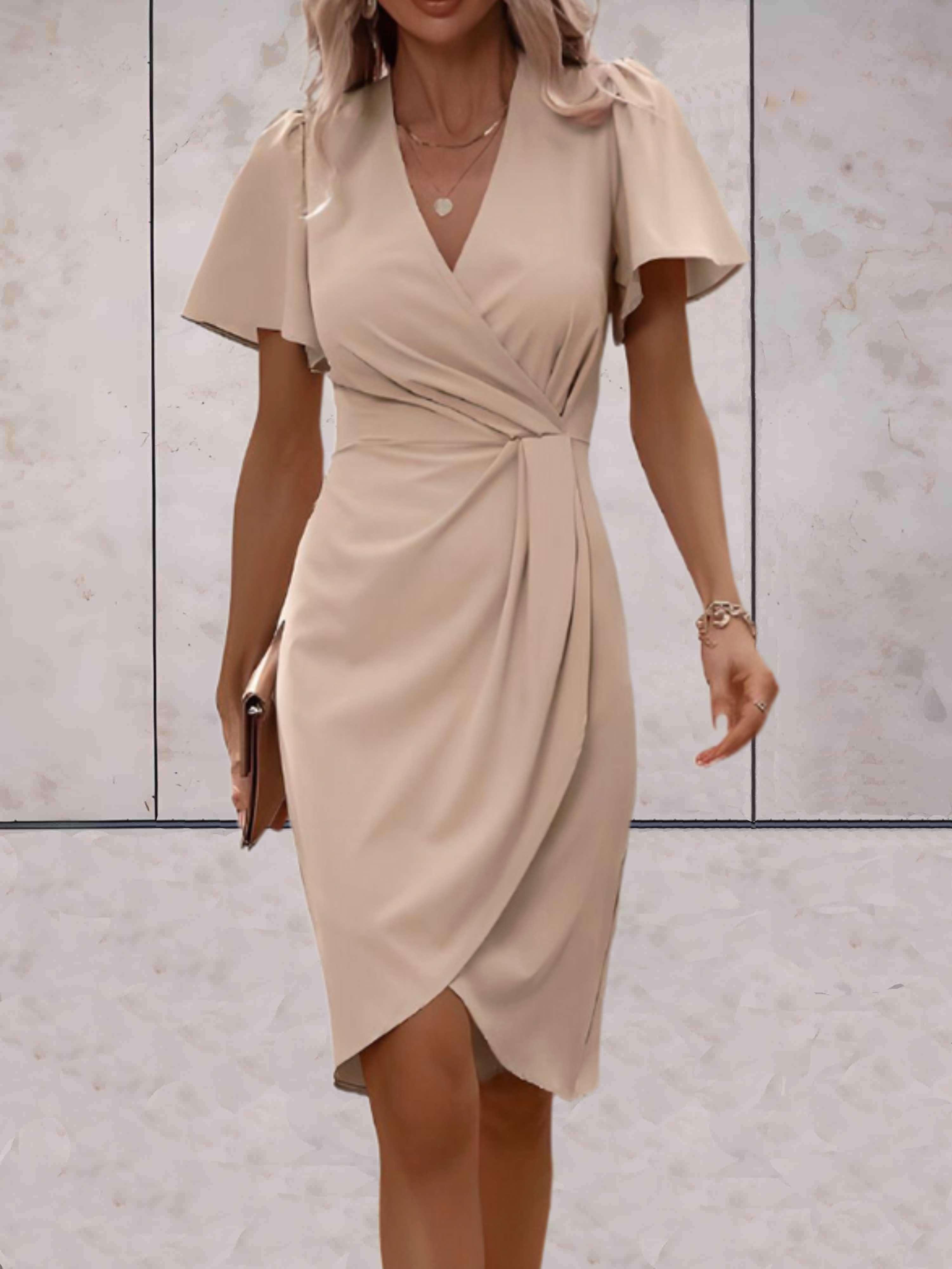 GR | Fitted dress with flared sleeves for women