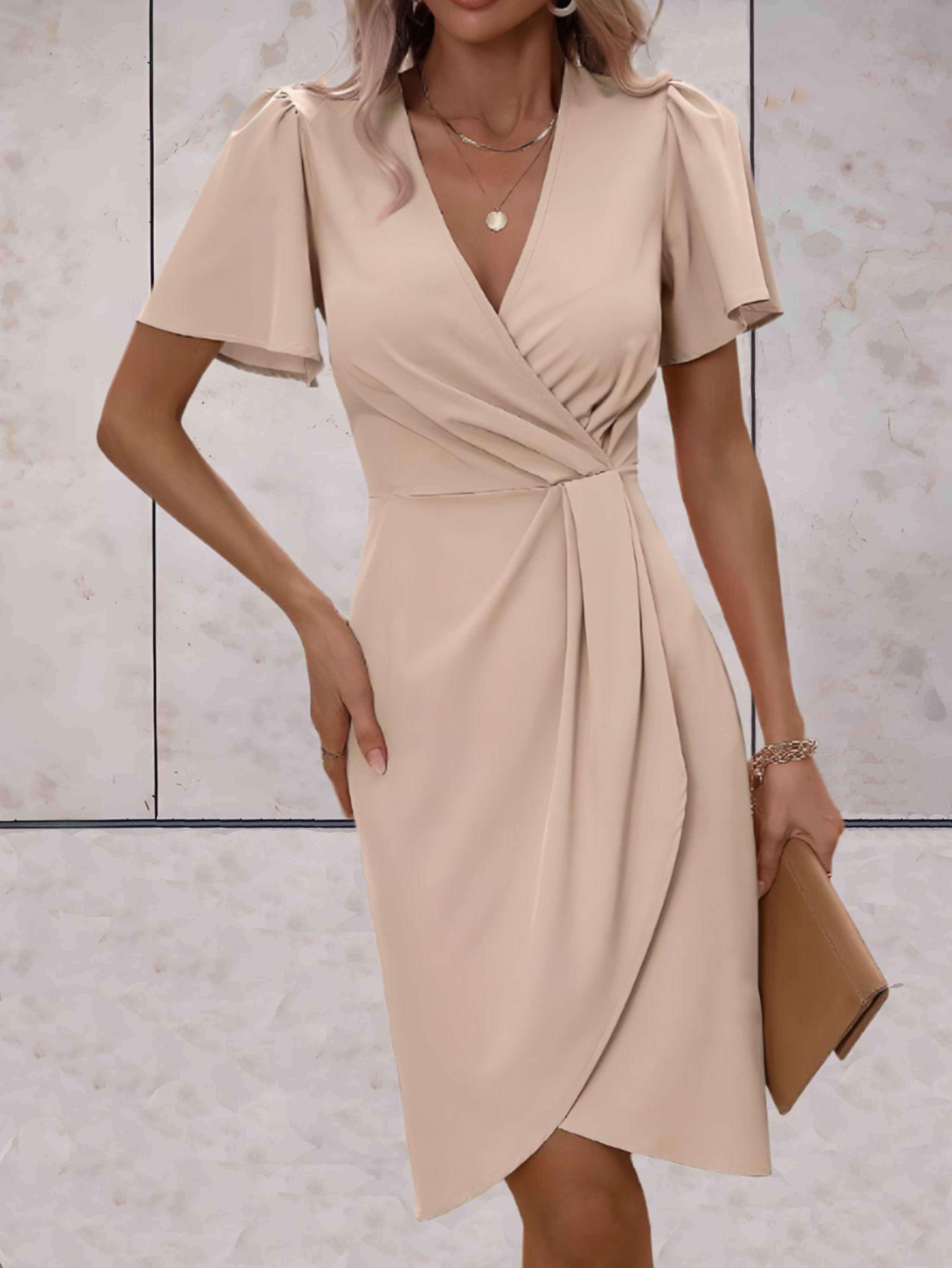 GR | Fitted dress with flared sleeves for women