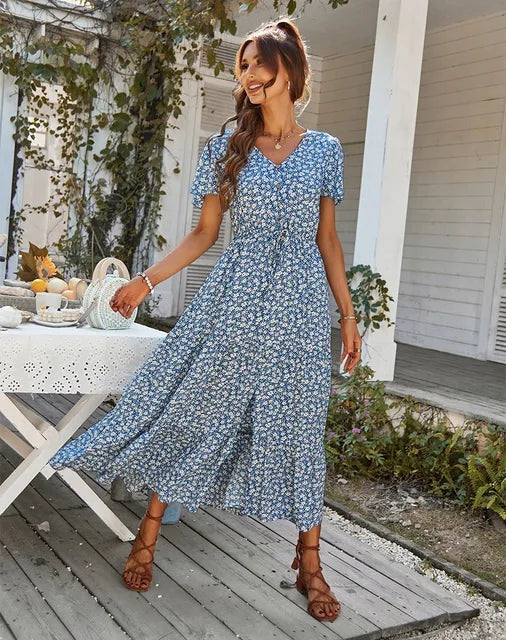 Floral dress with ruffled sleeves