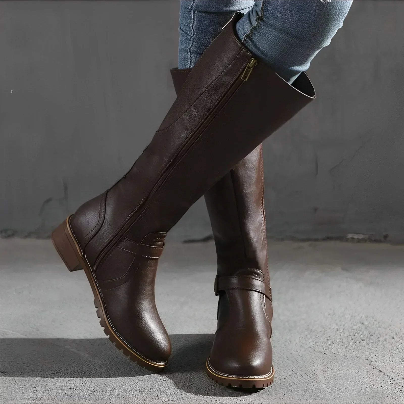 GR | Stylish autumn long boots with metal clasp for women