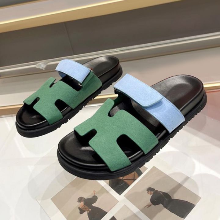GR | Embrace comfort and style with every step!