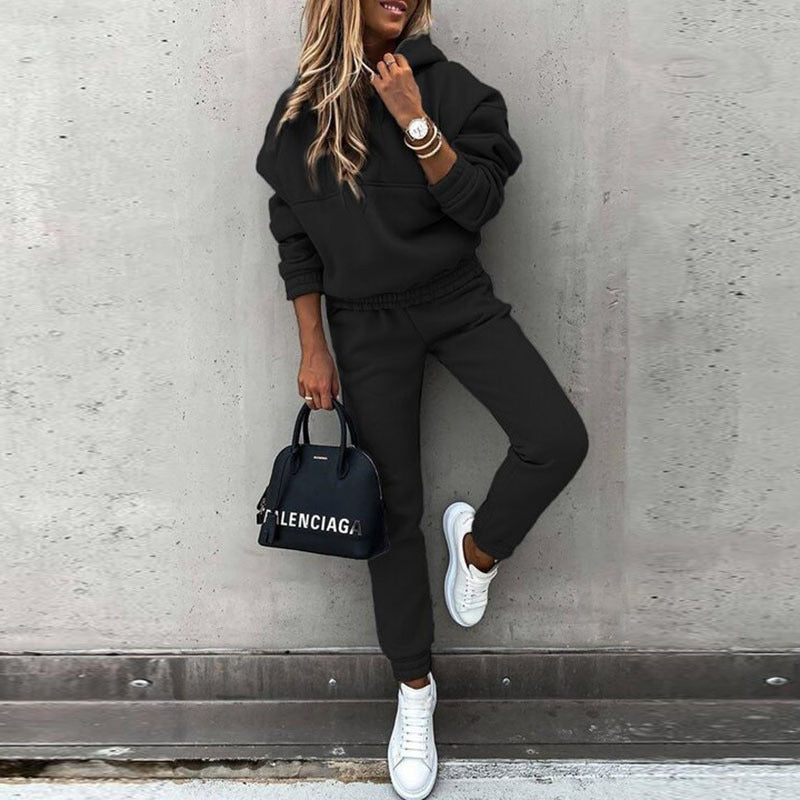 GR | Set - comfortable women's jogging suit with hood