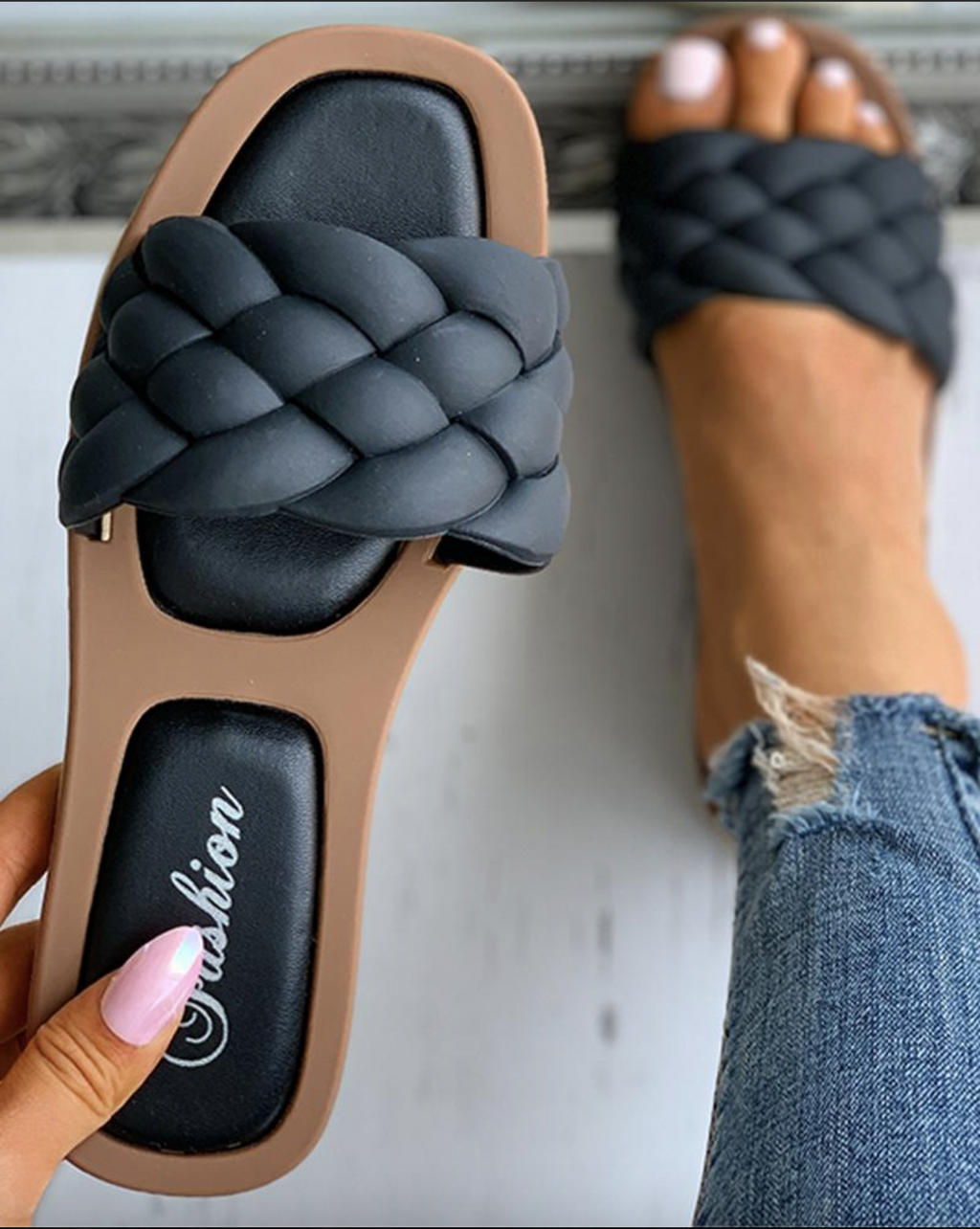 GR - Very comfortable and fashionable sandals